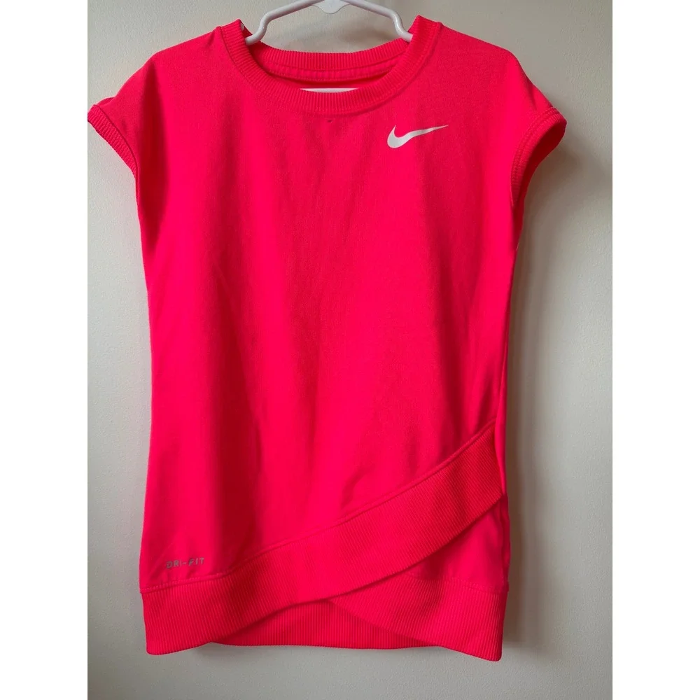 Nike Dri-FIT Girls Neon Pink Short Sleeve Active Top 4T Crossover Hem 0994